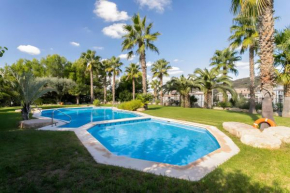 Appartement avec 2 piscines